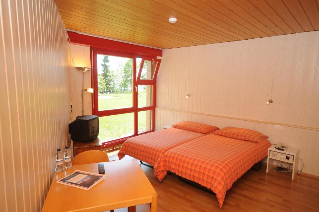 Hotel Twannberg Neuenburg Zimmer foto